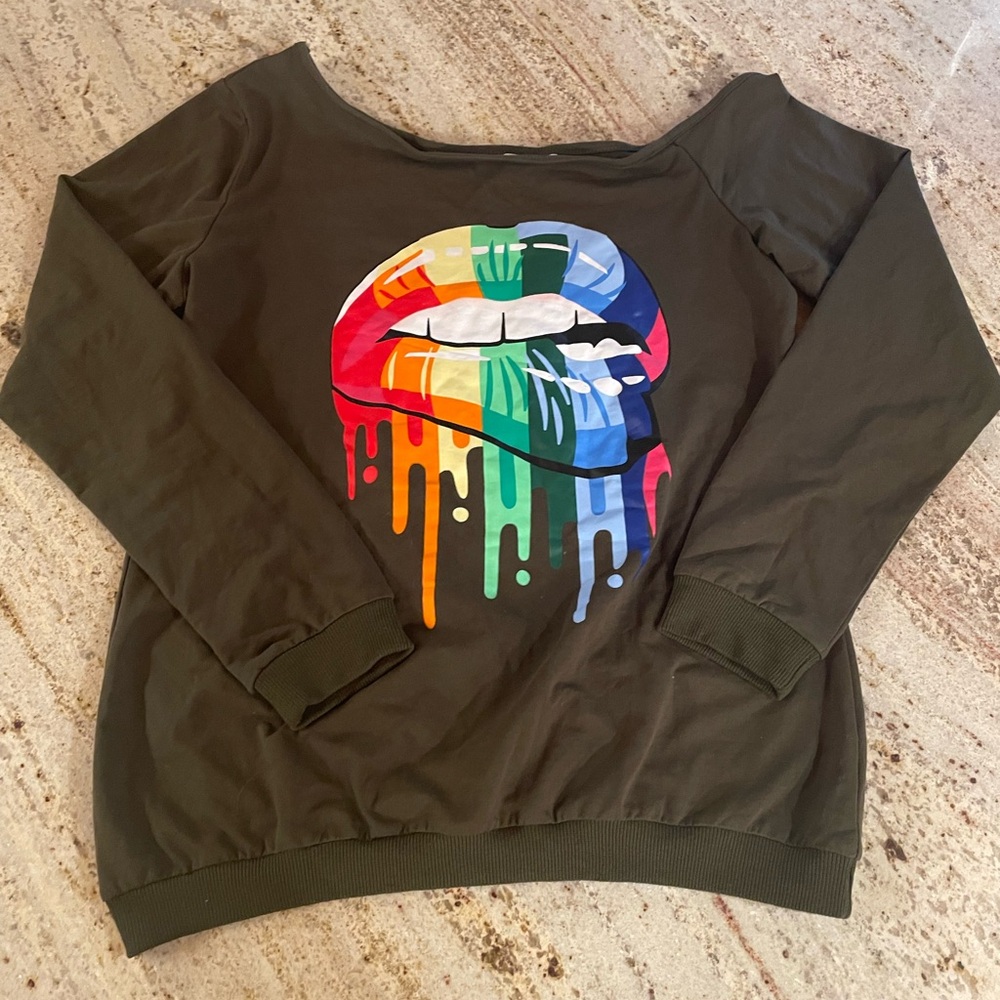 Sweatshirt